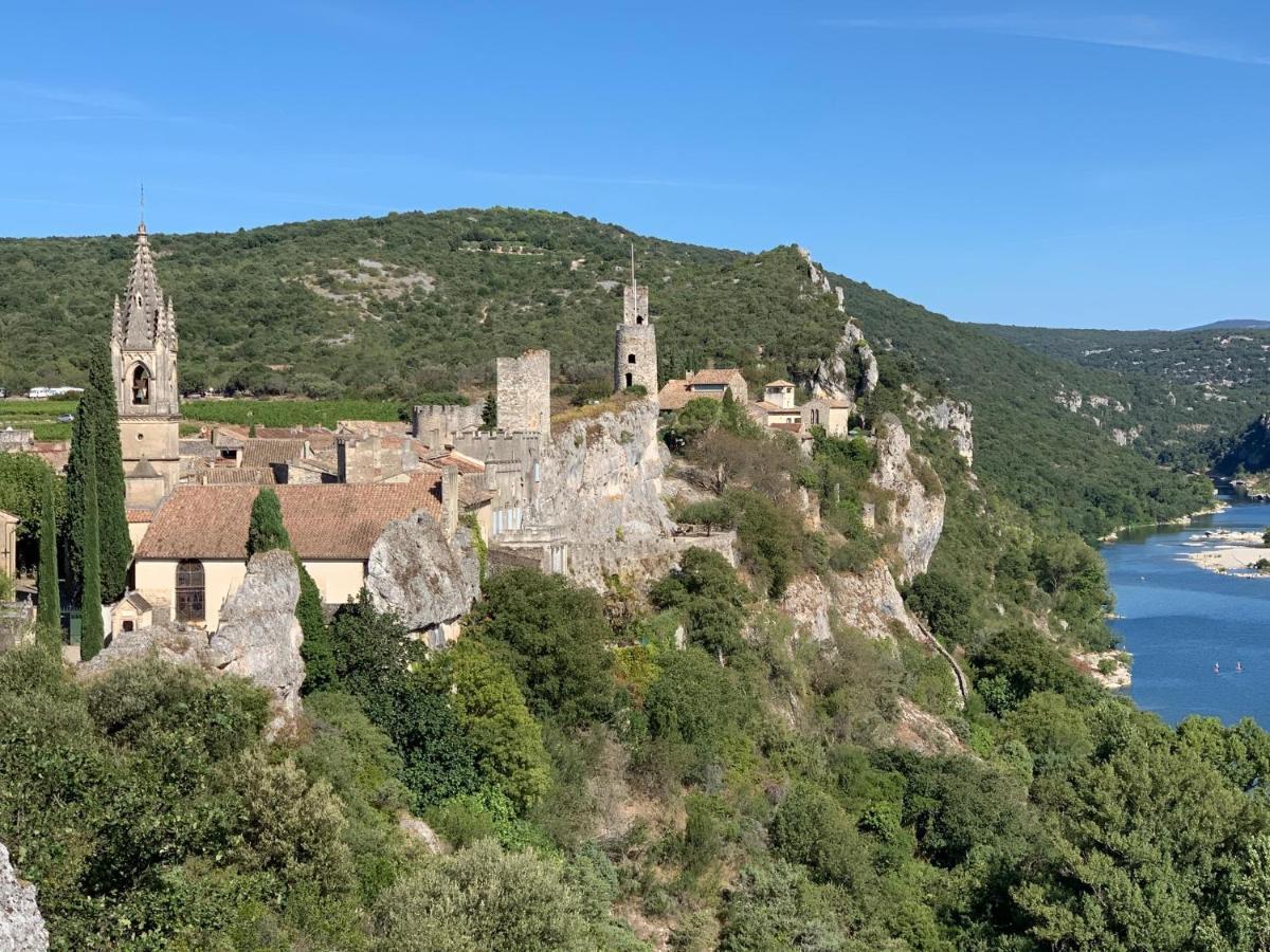 Le Castélas Aigueze Kültér fotó